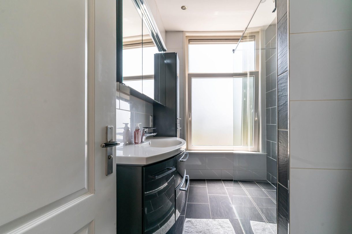 Te koop: Foto Appartement aan de Van St. Aldegondeplein 16 in 's-Gravenhage