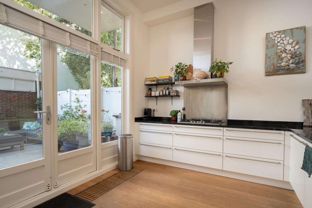 Te koop: Foto Appartement aan de Van Boetzelaerlaan 135 in 's-Gravenhage