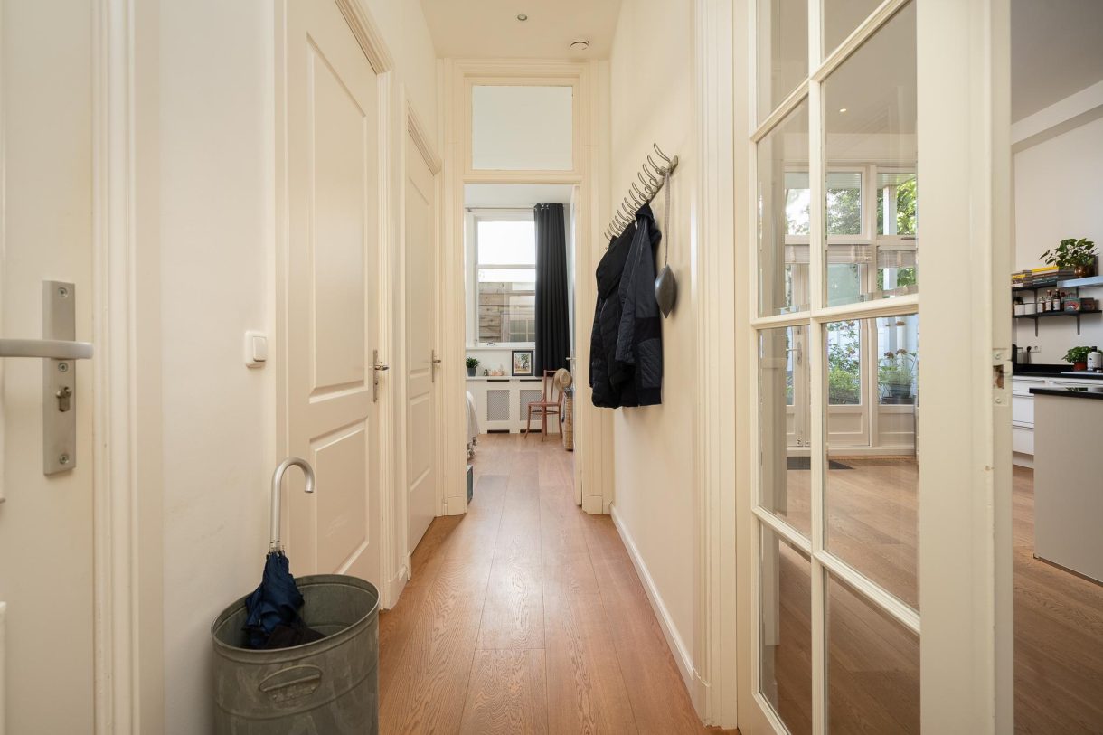 Te koop: Foto Appartement aan de Van Boetzelaerlaan 135 in 's-Gravenhage