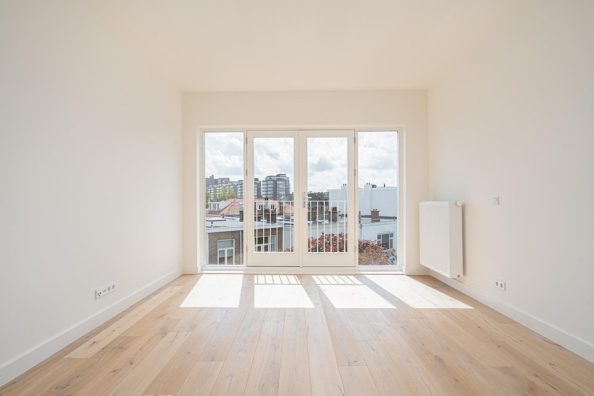 Te huur: Foto Woonhuis aan de Gevers Deynootweg 143 in 's-Gravenhage