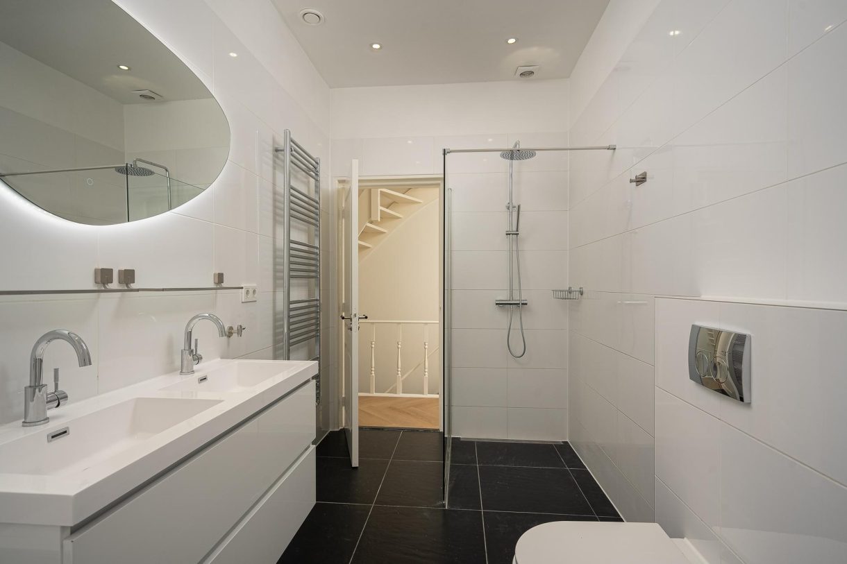 Te huur: Foto Woonhuis aan de Gevers Deynootweg 143 in 's-Gravenhage