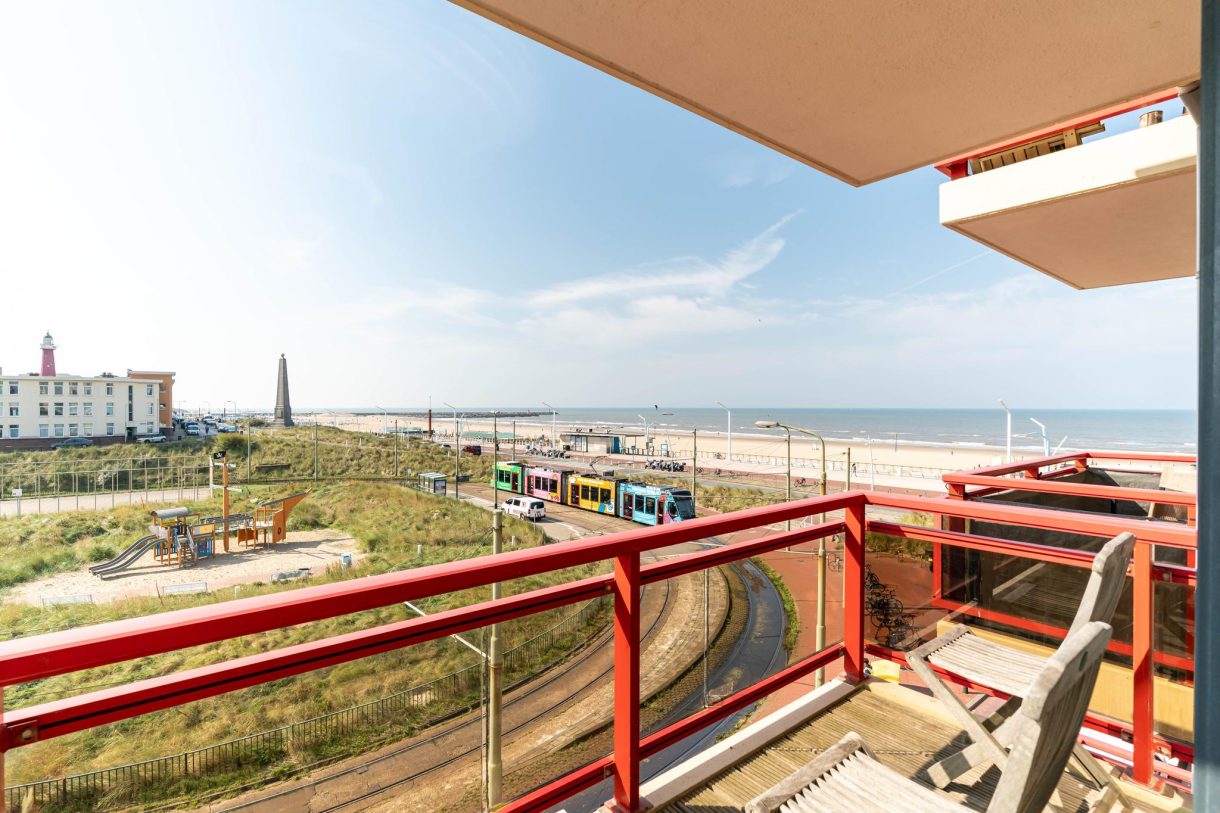 Te koop: Foto Appartement aan de Zeeruststraat 100 in 's-Gravenhage