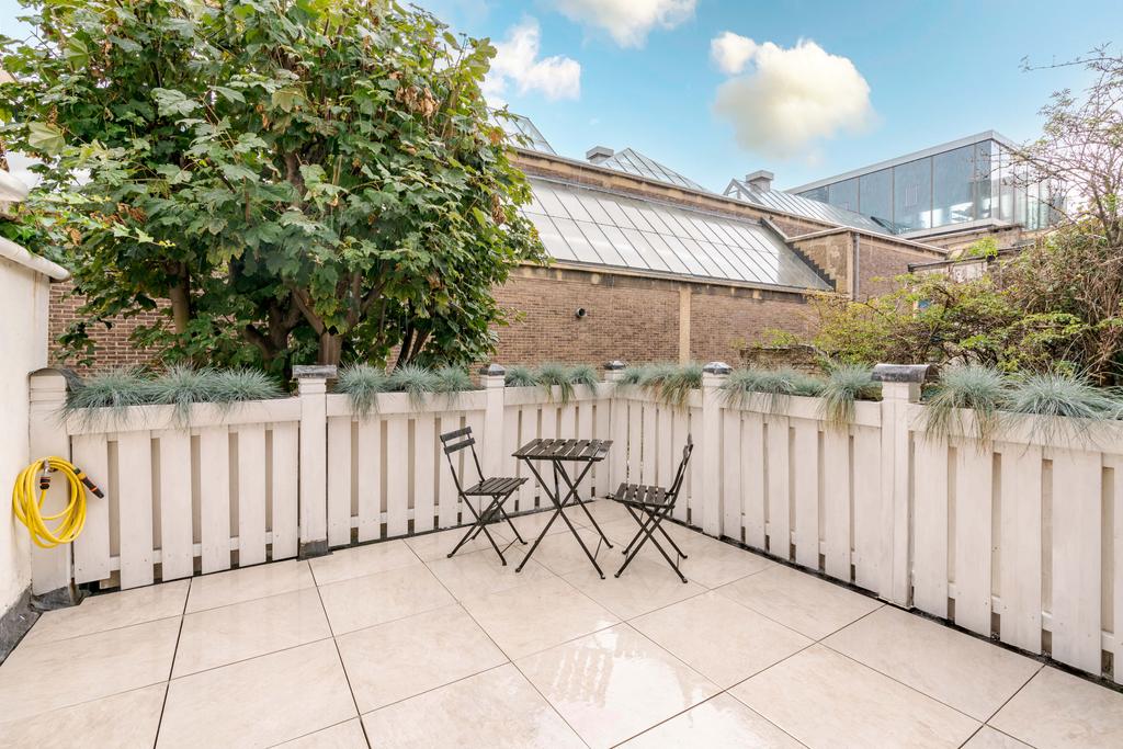 Te huur: Foto Woonhuis aan de Casuariestraat 55 in 's-Gravenhage