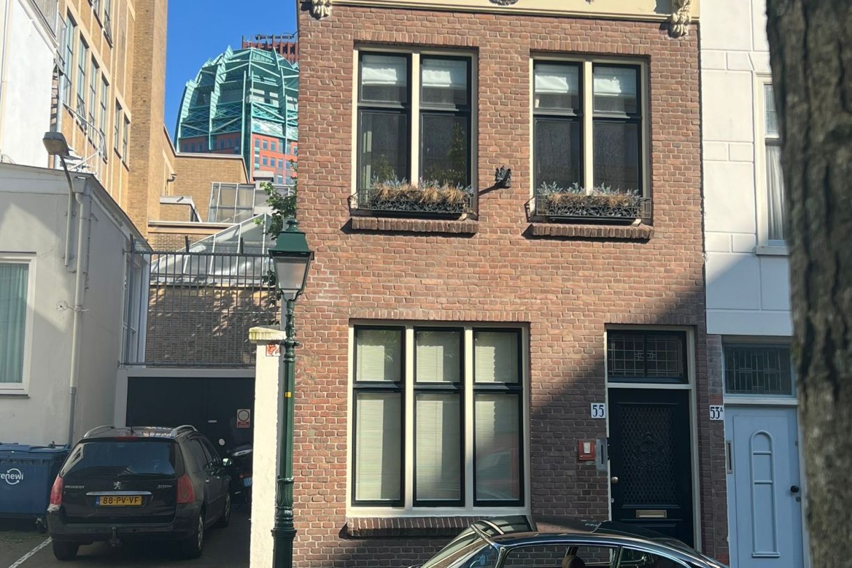 Te huur: Foto Woonhuis aan de Casuariestraat 55 in 's-Gravenhage
