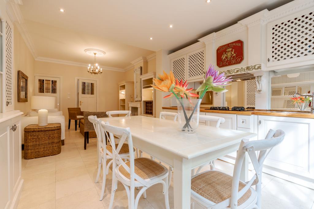 Te huur: Foto Woonhuis aan de Casuariestraat 55 in 's-Gravenhage