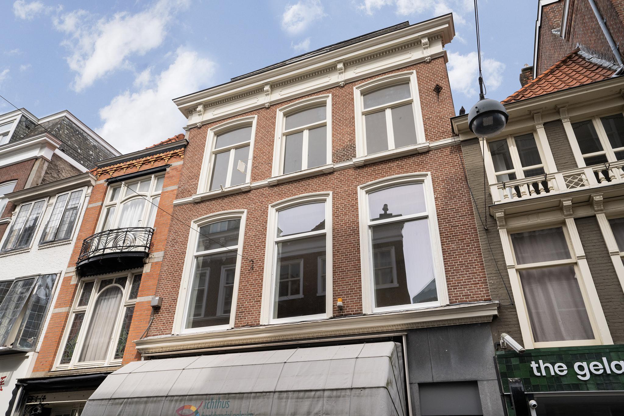 koop  's-Gravenhage  Korte Poten 42A – Hoofdfoto