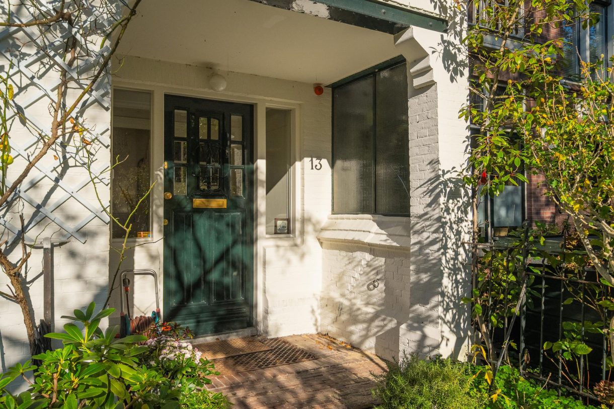 Te huur: Foto Woonhuis aan de Frederik Hendriklaan 13 in 's-Gravenhage