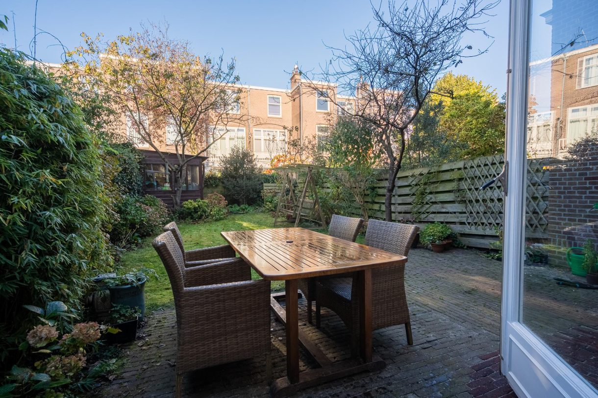 Te huur: Foto Woonhuis aan de Frederik Hendriklaan 13 in 's-Gravenhage