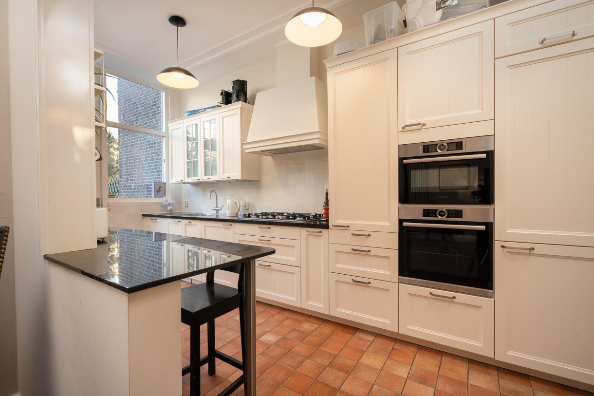 Te huur: Foto Woonhuis aan de Frederik Hendriklaan 13 in 's-Gravenhage