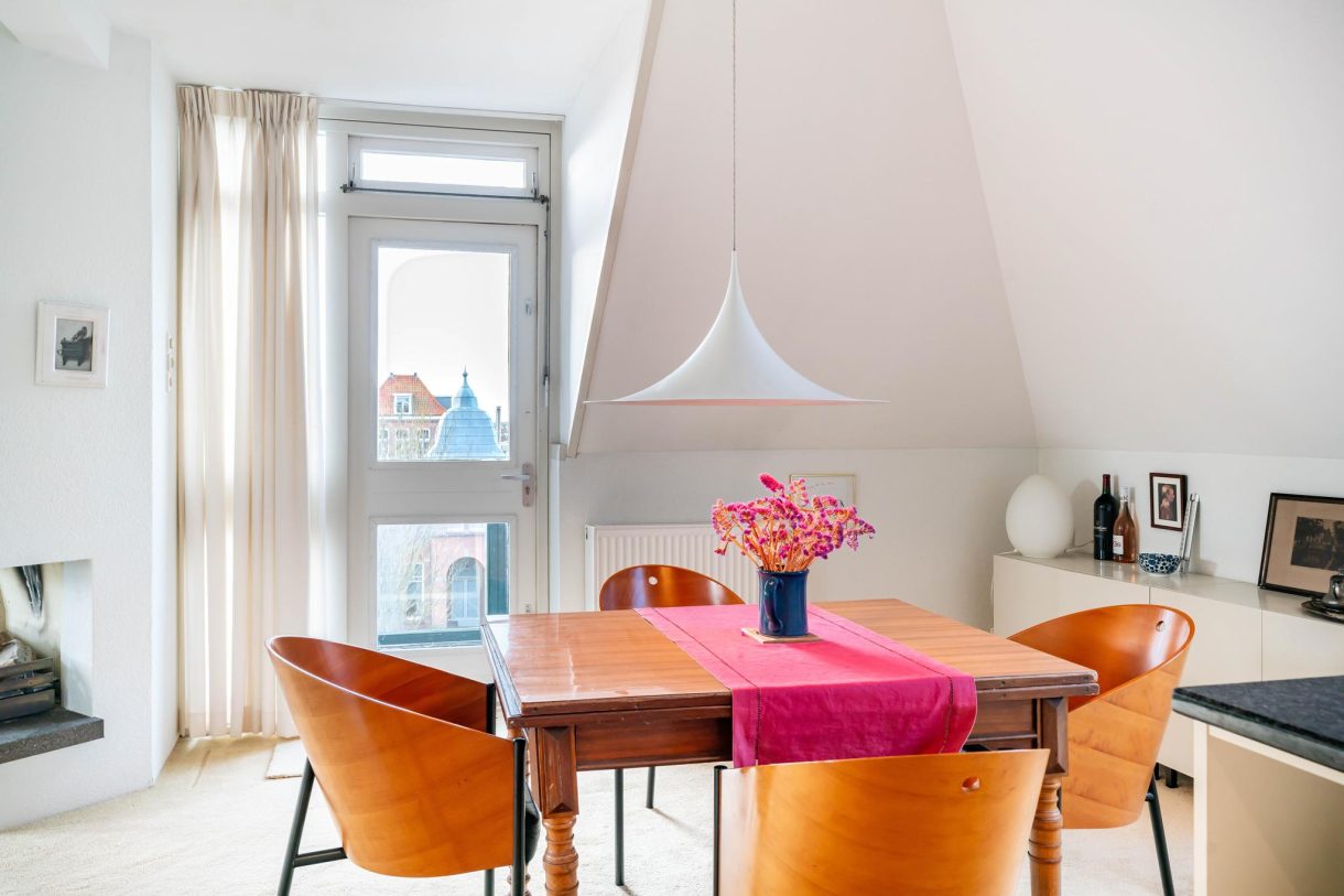 Te koop: Foto Appartement aan de Johan van Oldenbarneveltlaan 23H in 's-Gravenhage