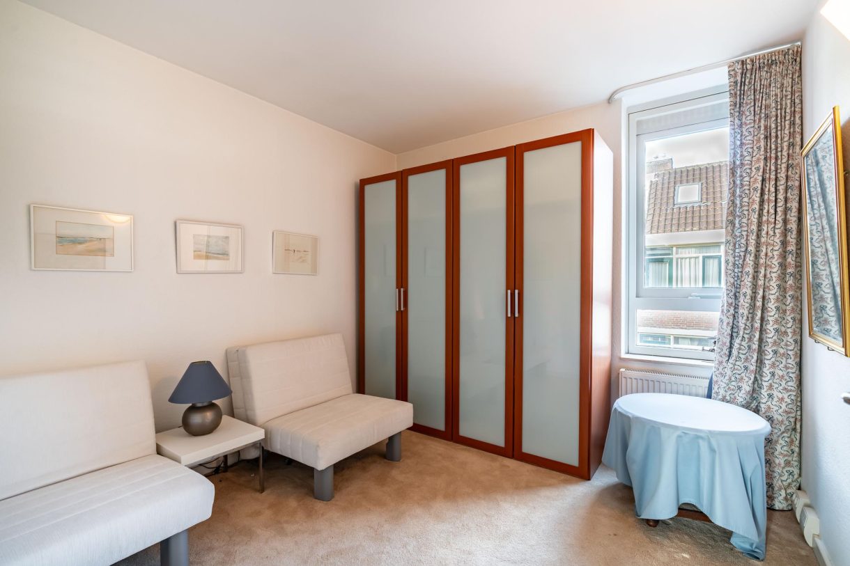 Te koop: Foto Appartement aan de Johan van Oldenbarneveltlaan 23H in 's-Gravenhage