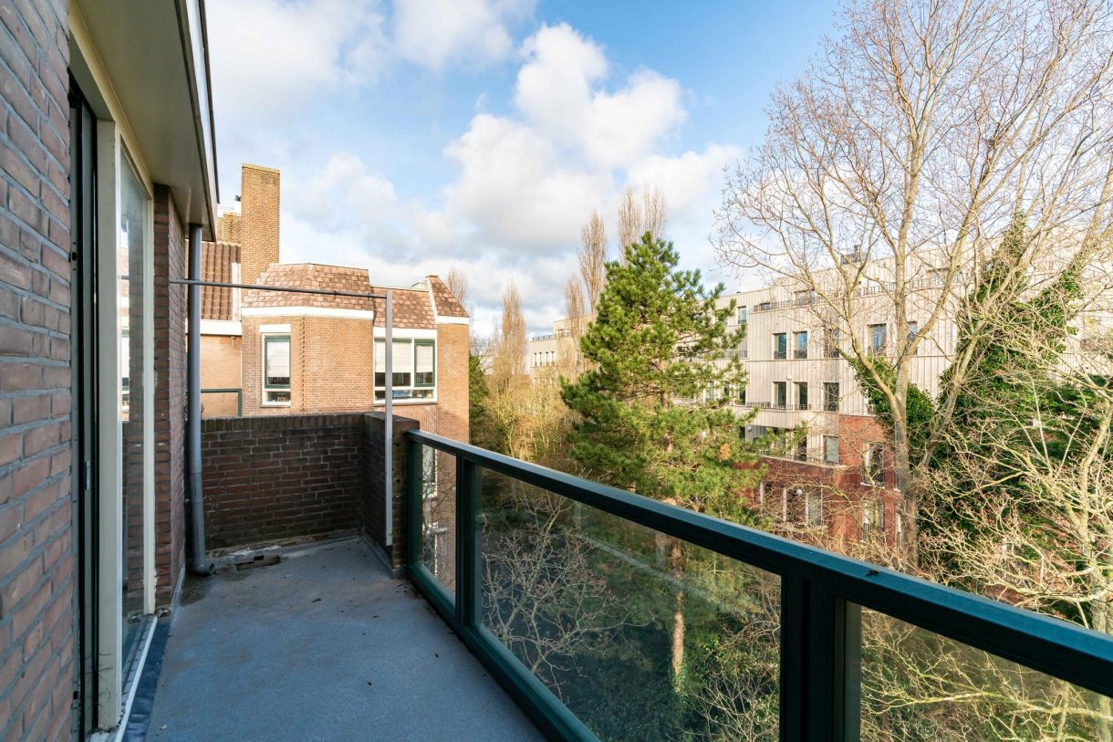 Te koop: Foto Appartement aan de Johan van Oldenbarneveltlaan 23H in 's-Gravenhage