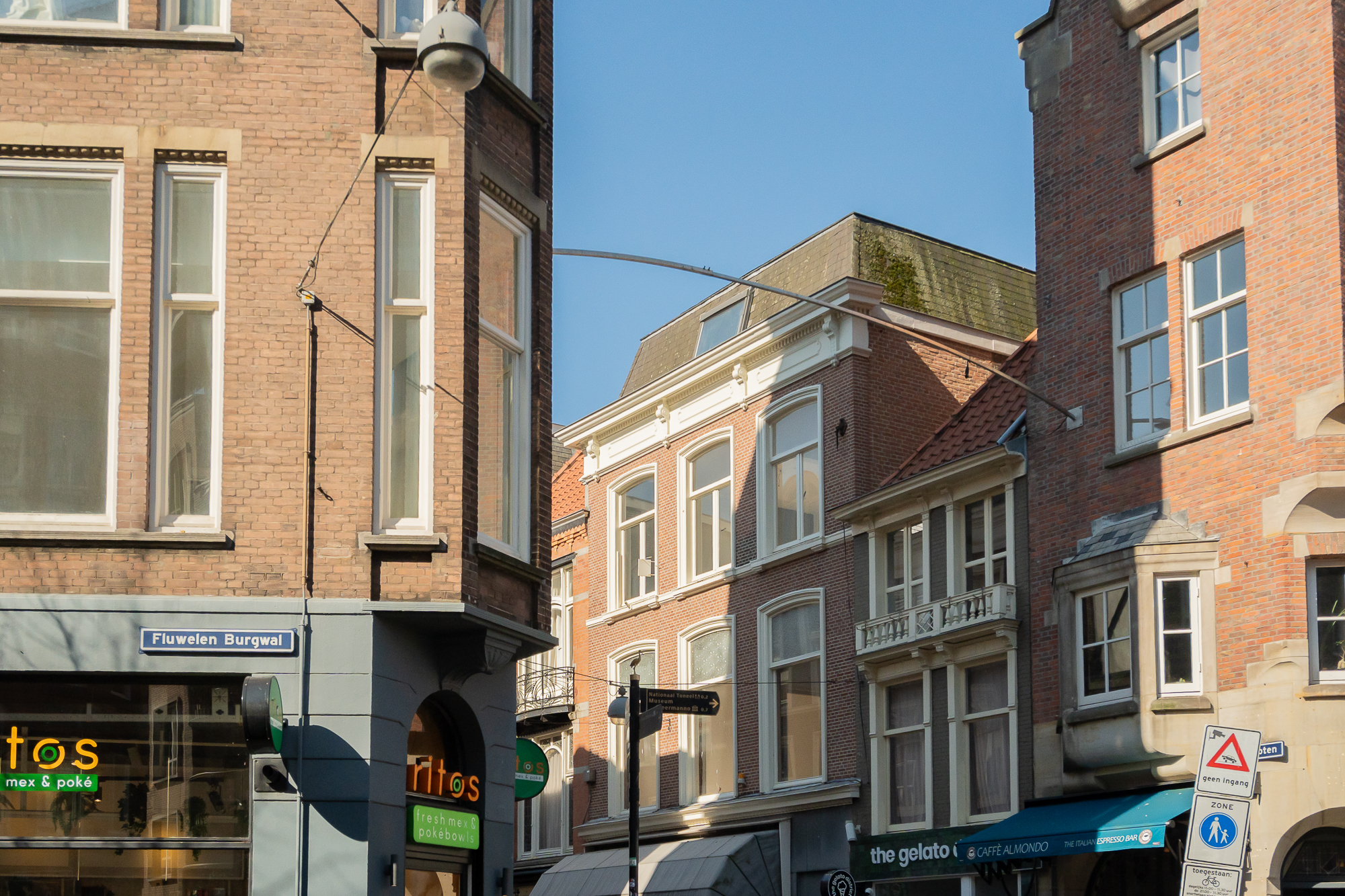koop  's-Gravenhage  Korte Poten 42B – Foto