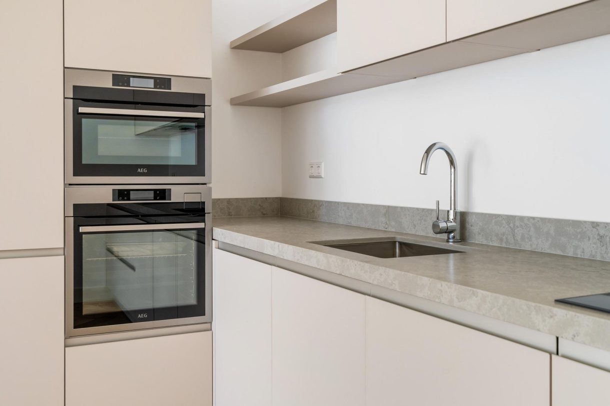 Te koop: Foto Appartement aan de Koningsplein 4 in 's-Gravenhage