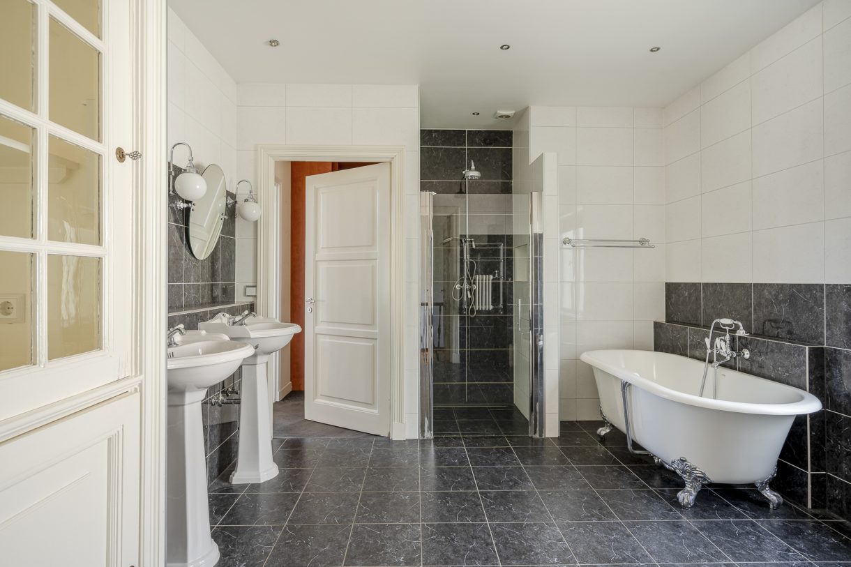 Te koop: Foto Woonhuis aan de Frederik Hendriklaan 3 in 's-Gravenhage