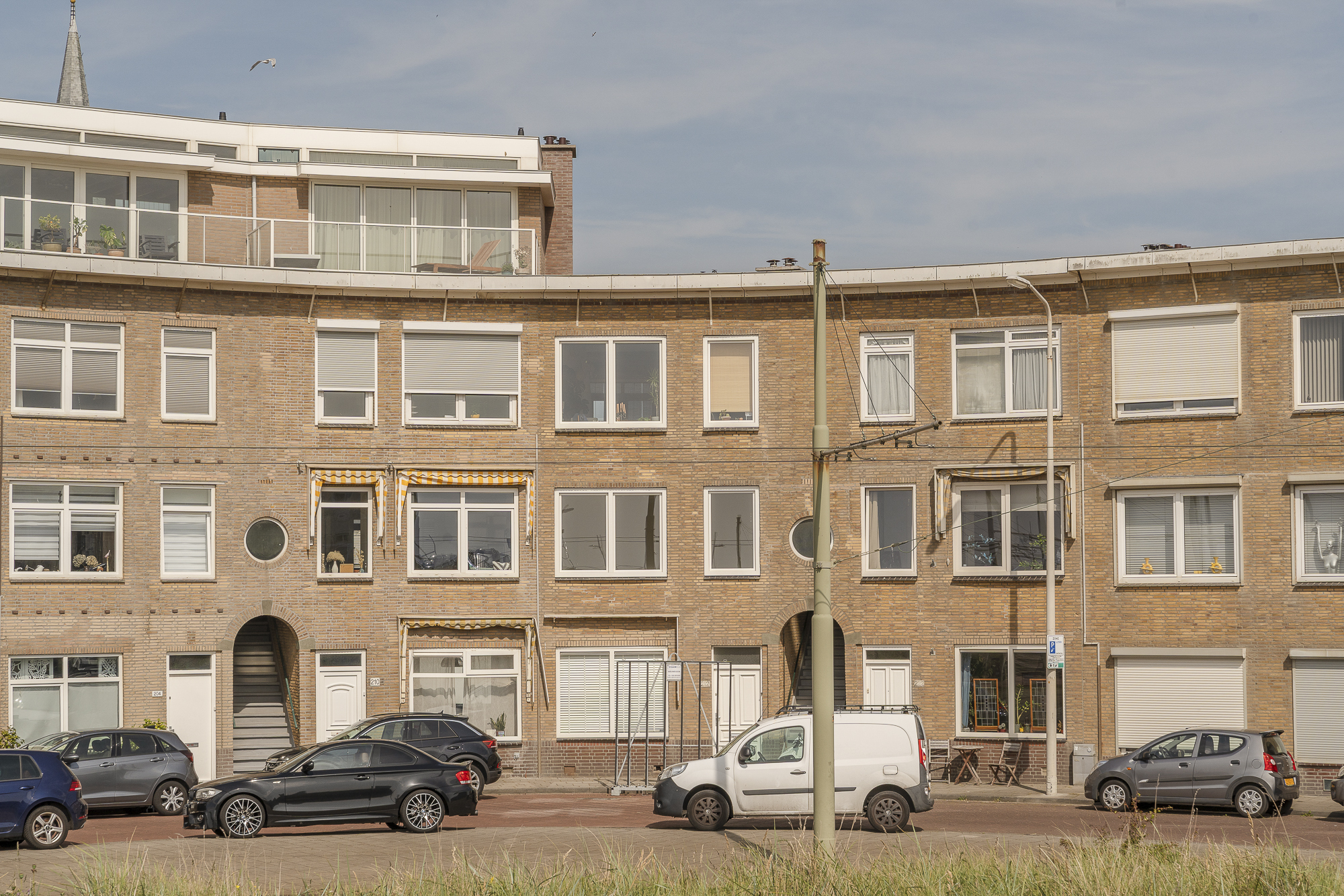 koop  's-Gravenhage  Zeeruststraat 214 – Foto 2