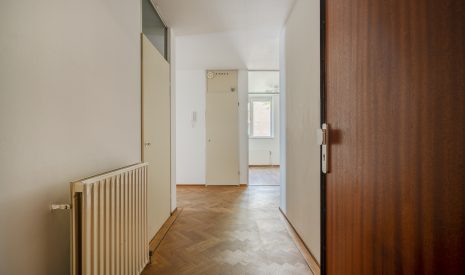 Te koop: Foto Appartement aan de Johan van Oldenbarneveltlaan 27D in 's-Gravenhage