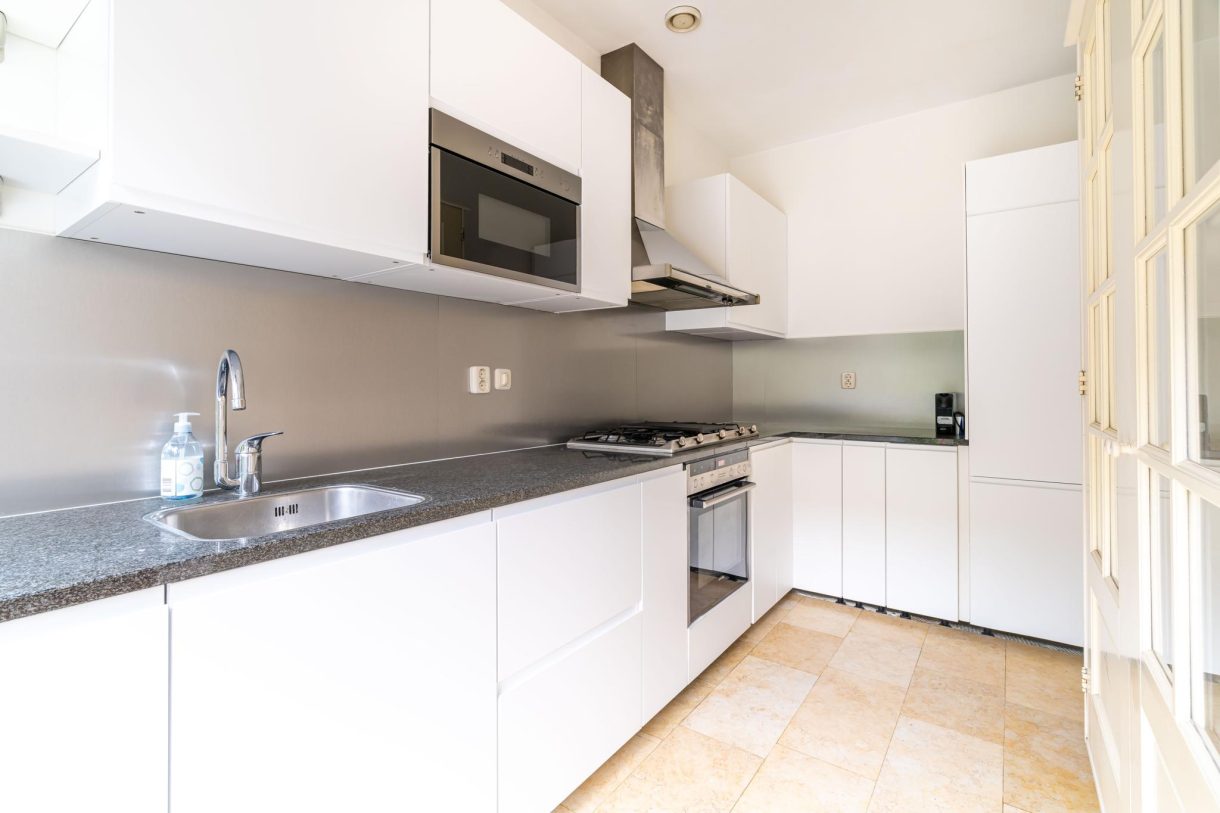 Te koop of huur: Foto Woonhuis aan de Van Hoornbeekstraat 8A in 's-Gravenhage