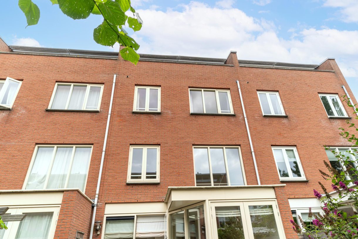 Te koop of huur: Foto Woonhuis aan de Van Hoornbeekstraat 8A in 's-Gravenhage