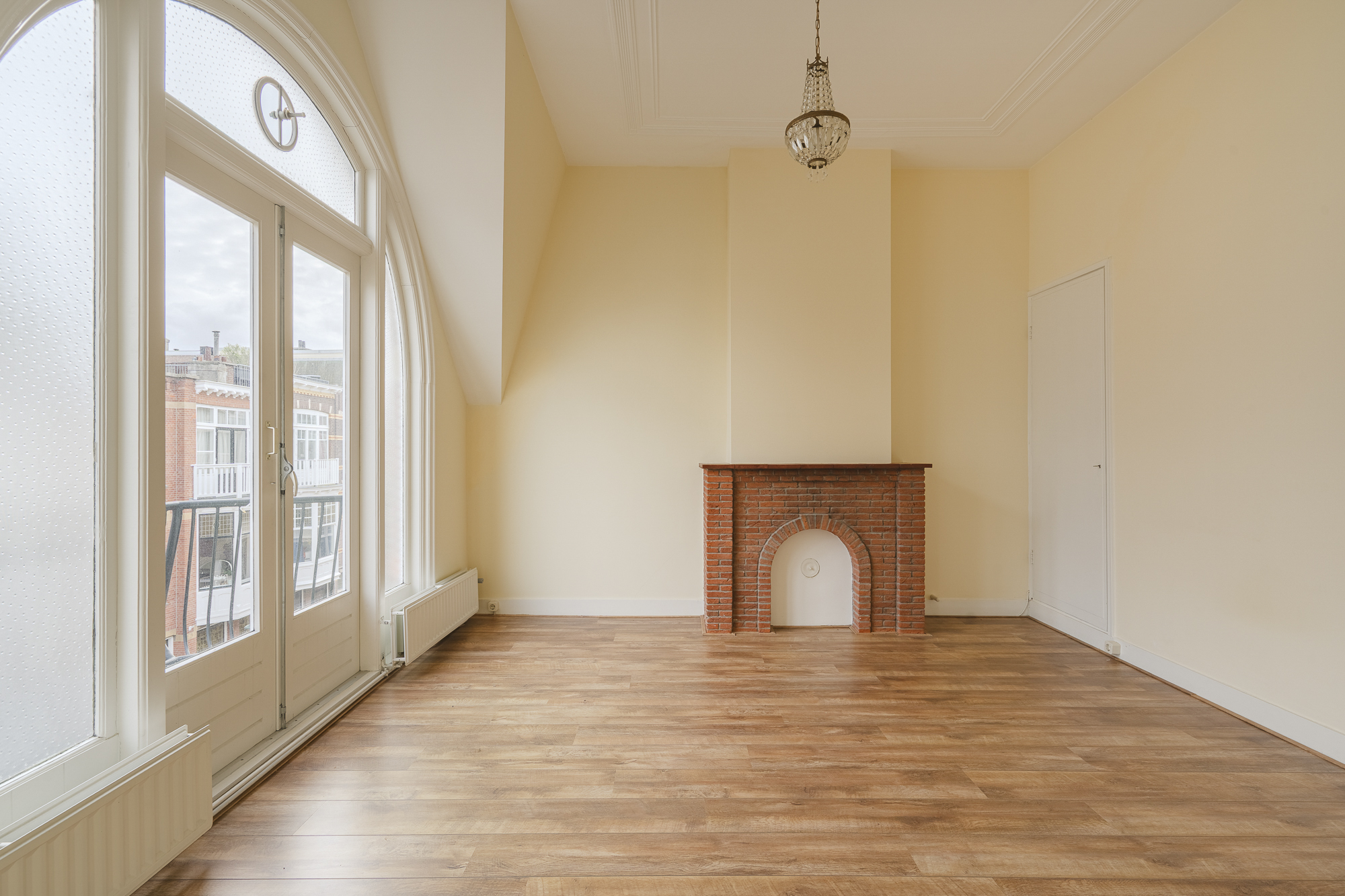 Te koop: Foto Woonhuis aan de Van der Heimstraat 9 in 's-Gravenhage