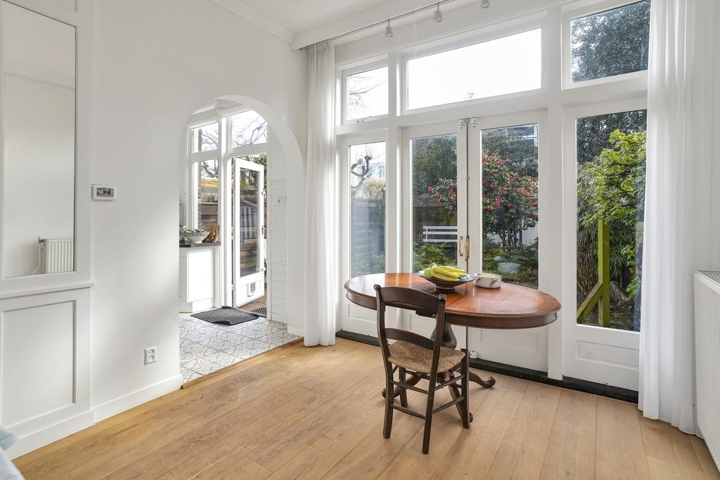 Te huur: Foto Woonhuis aan de Van Boetzelaerlaan 37 in 's-Gravenhage